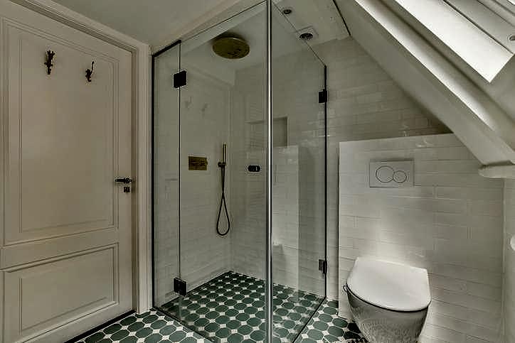 Should You Replace Your Only Bathtub With a Shower?